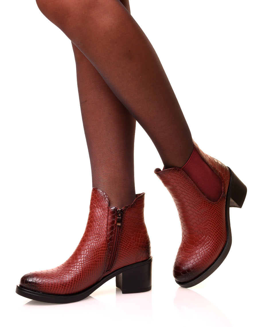 Bottines bordeaux effet croco