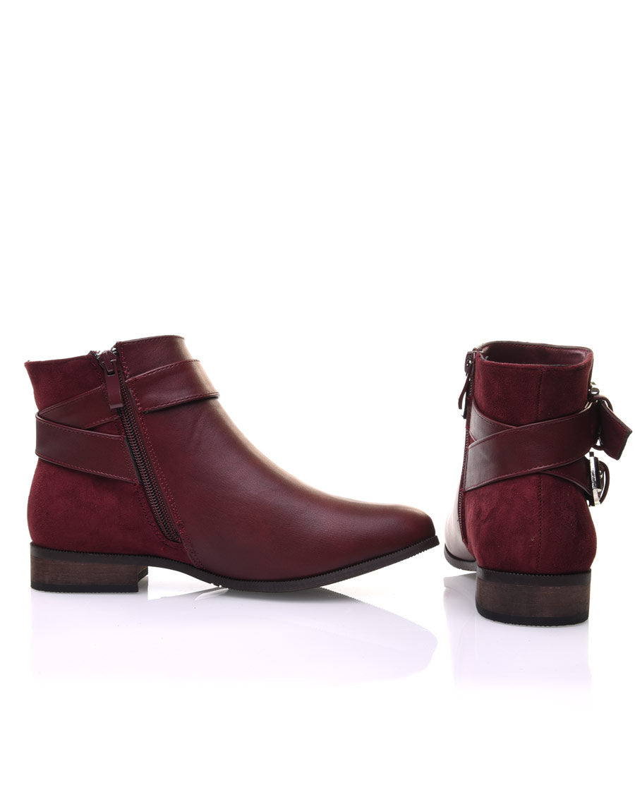 Bottines bordeaux plates lanières à sangles décoratives