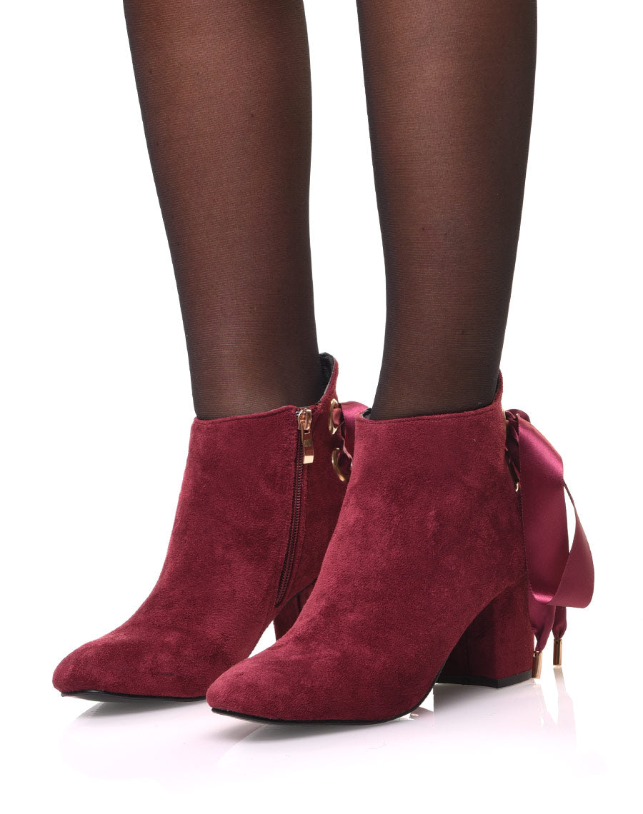 Bottines bordeaux talons mi hauts lacets en satin