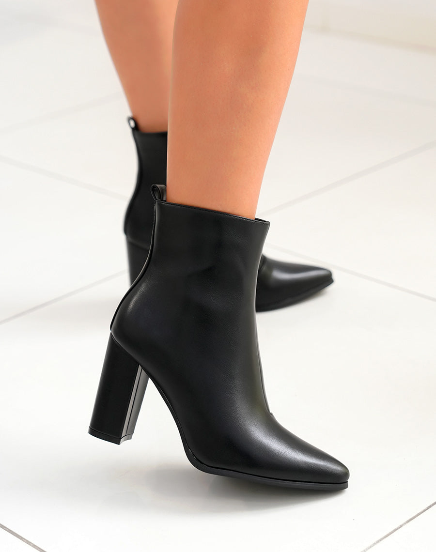 Bottines à bout pointu effet simili-cuir