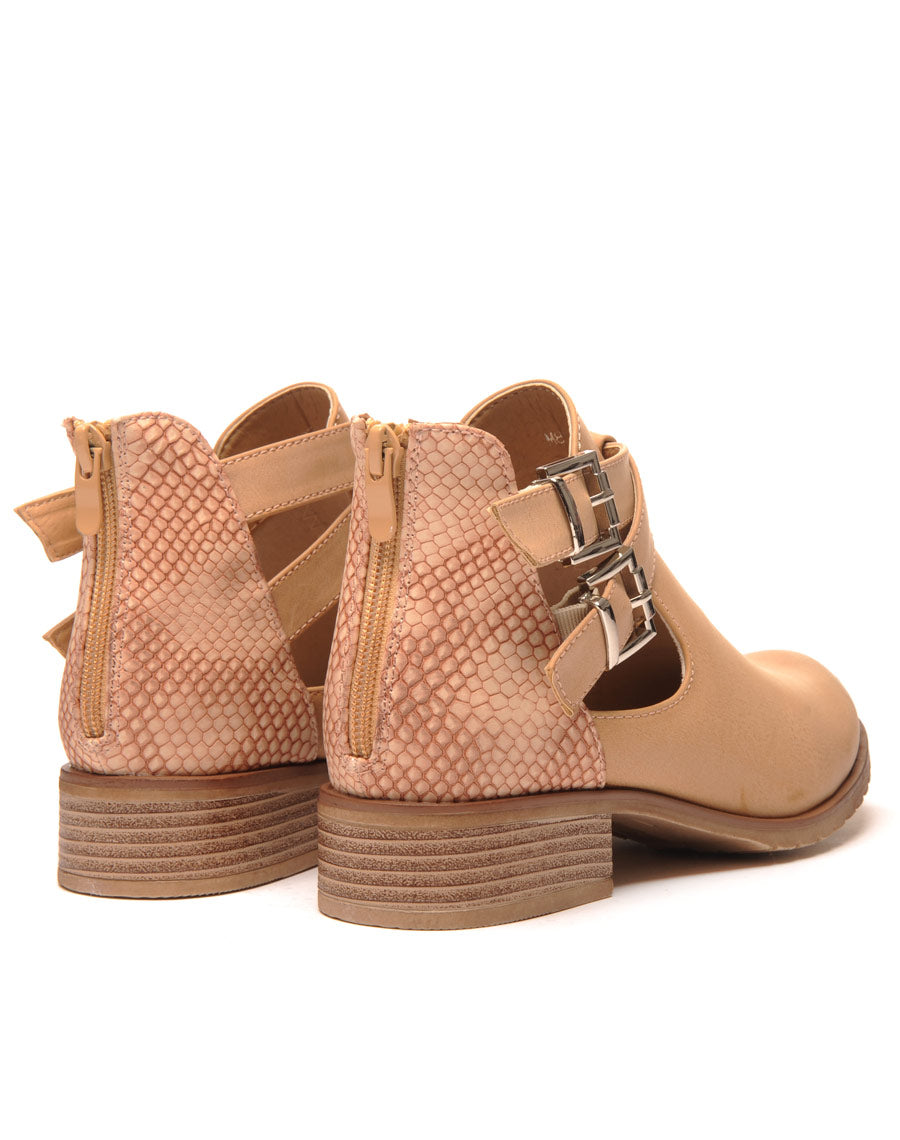 Bottines camel ajourées avec lanières
