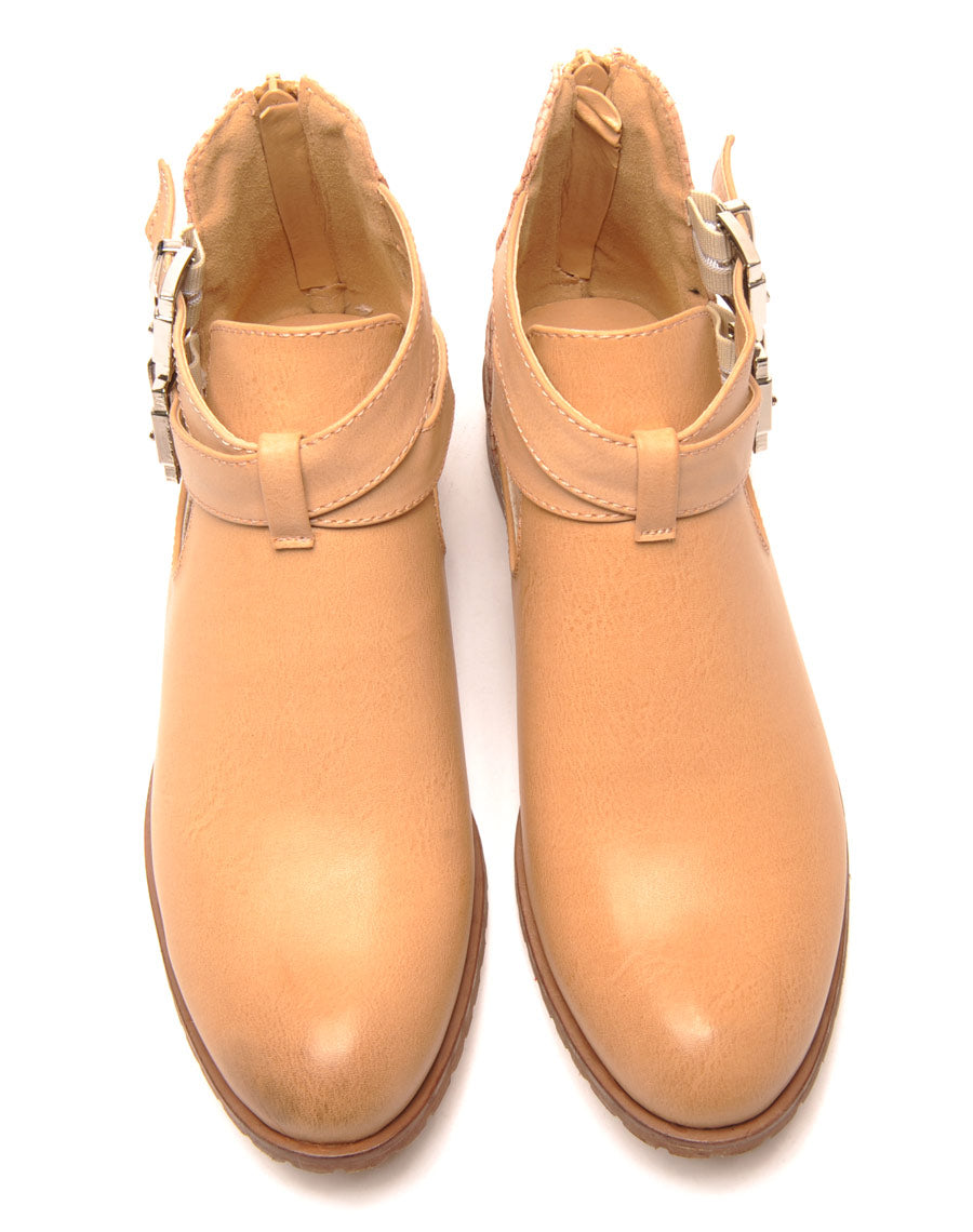 Bottines camel ajourées avec lanières