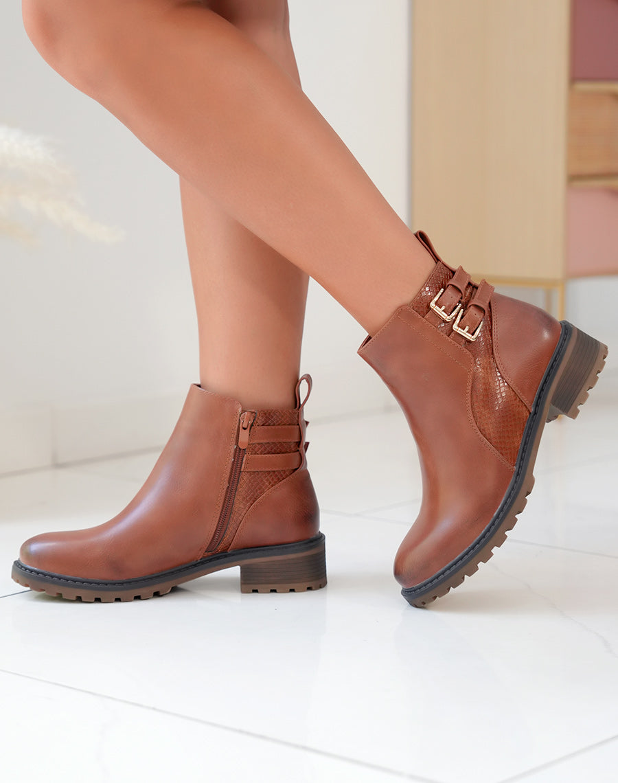 Bottines Camel Bi-Matière : L'Emblème du Charme Sauvage