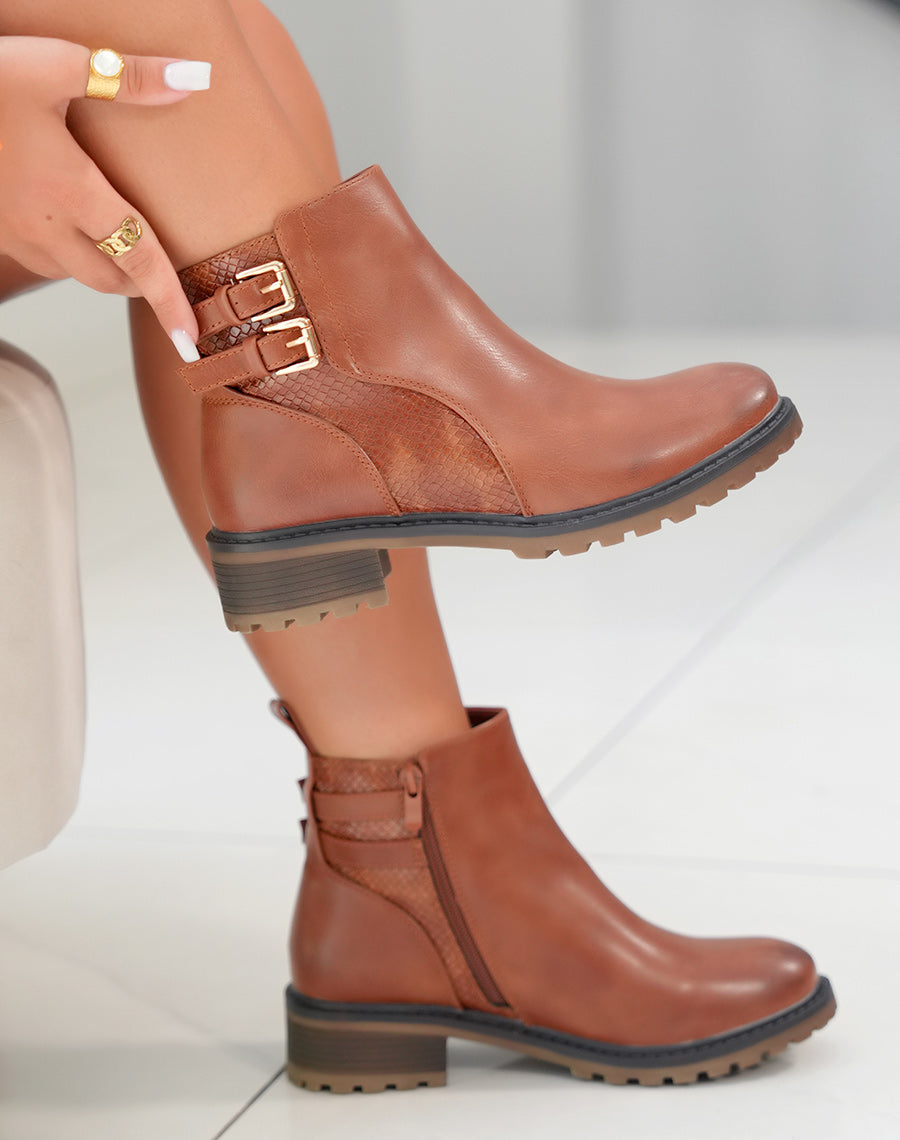 Bottines Camel Bi-Matière : L'Emblème du Charme Sauvage