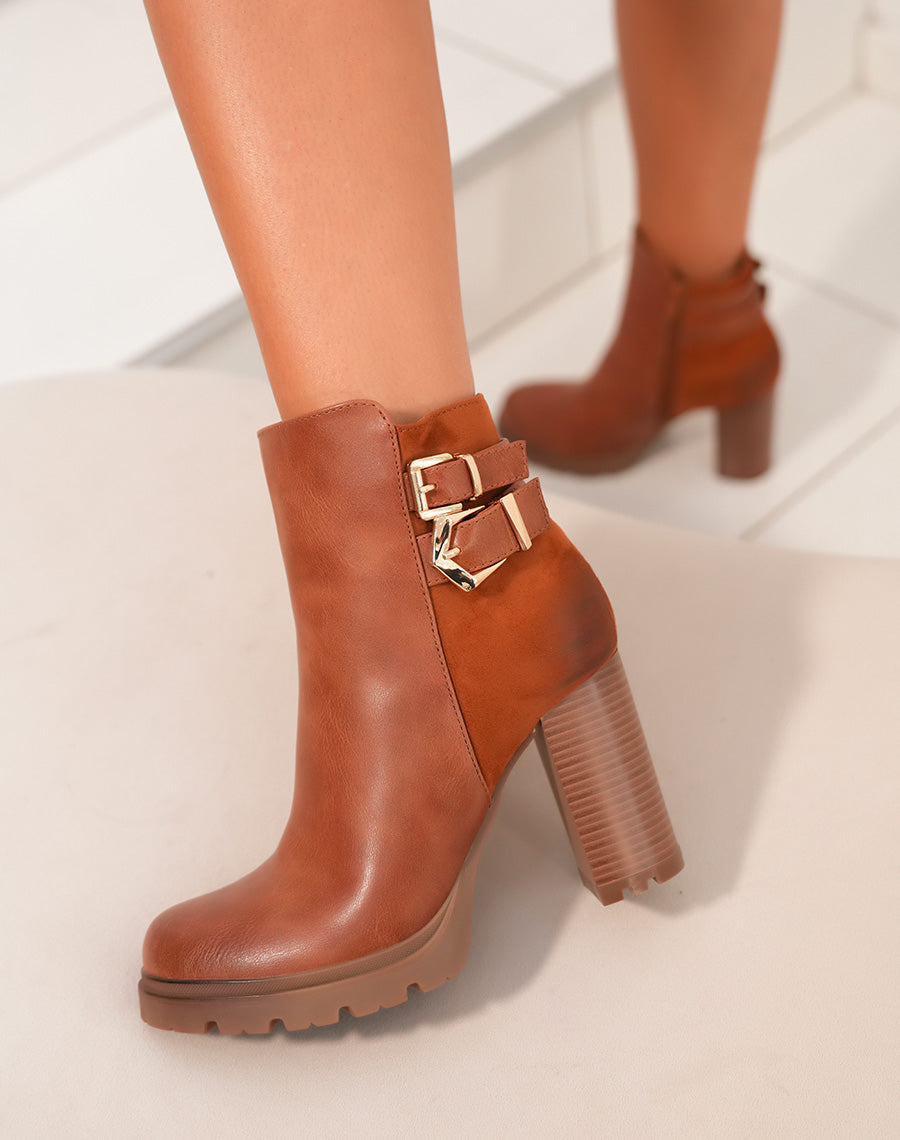Bottines Camel Bi-Matière : La Polyvalence au Quotidien