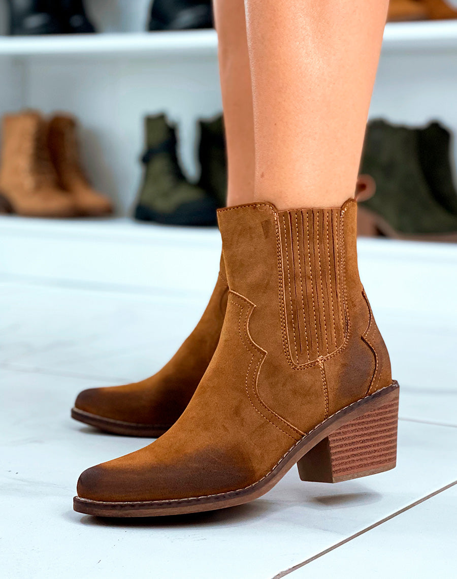 BOTTINES CAMEL ? BOUT POINTU ? EFFET DAIM