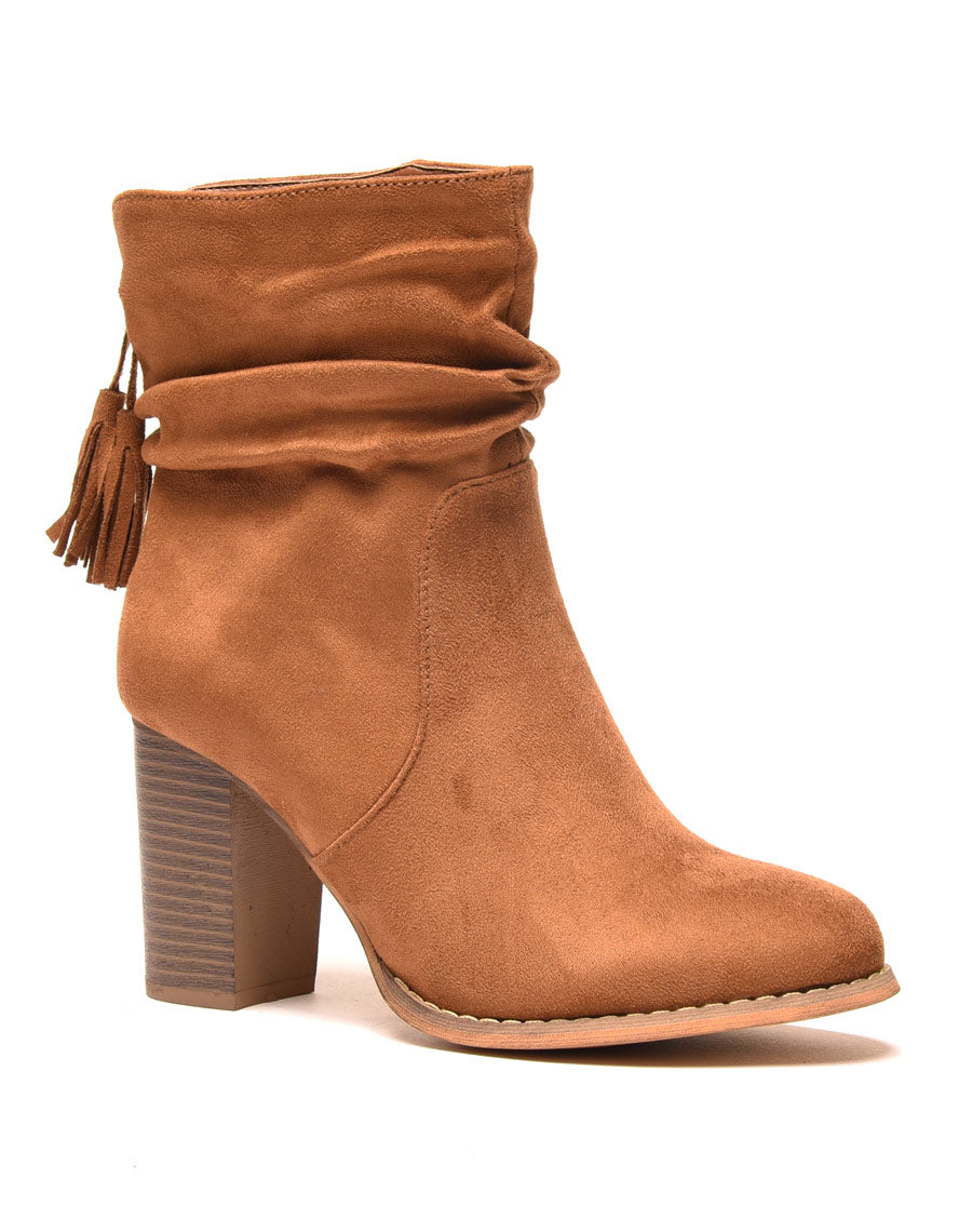 Bottines camel effet suédine avec plis sur le haut