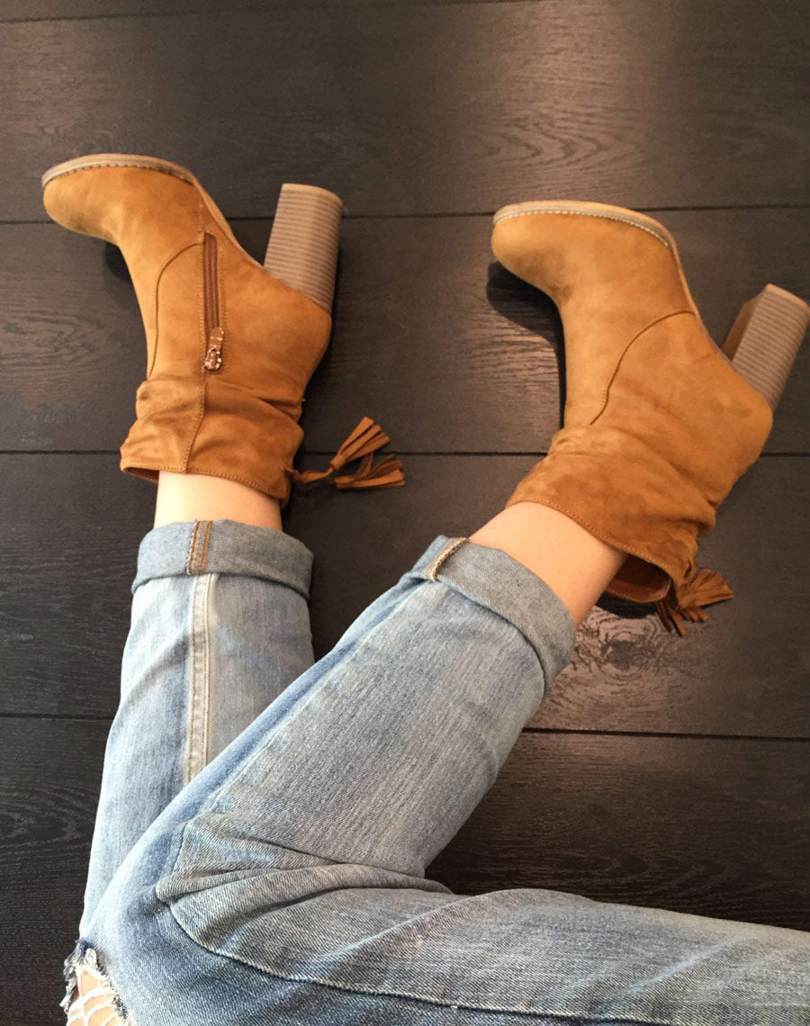 Bottines camel effet suédine avec plis sur le haut