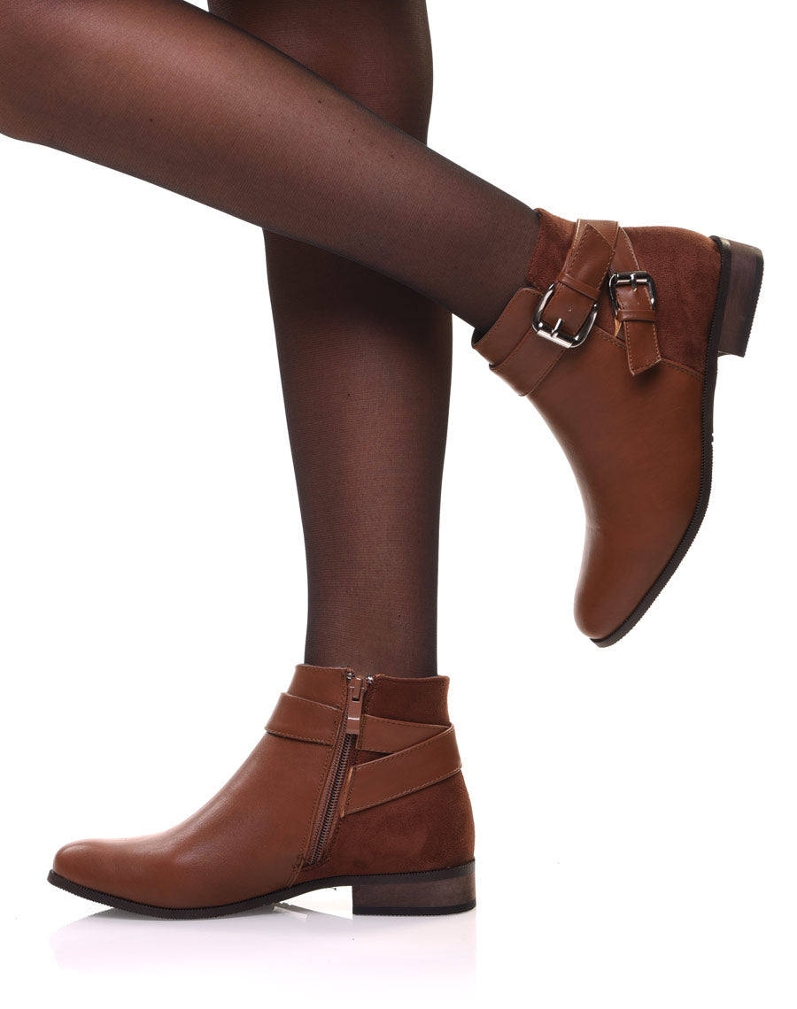 Bottines camel plates lanières à sangles décoratives