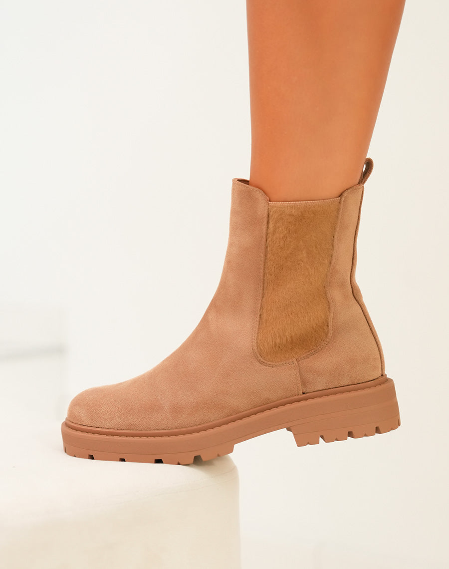 Bottines Camel Style Chelsea en Suédine pour Femme