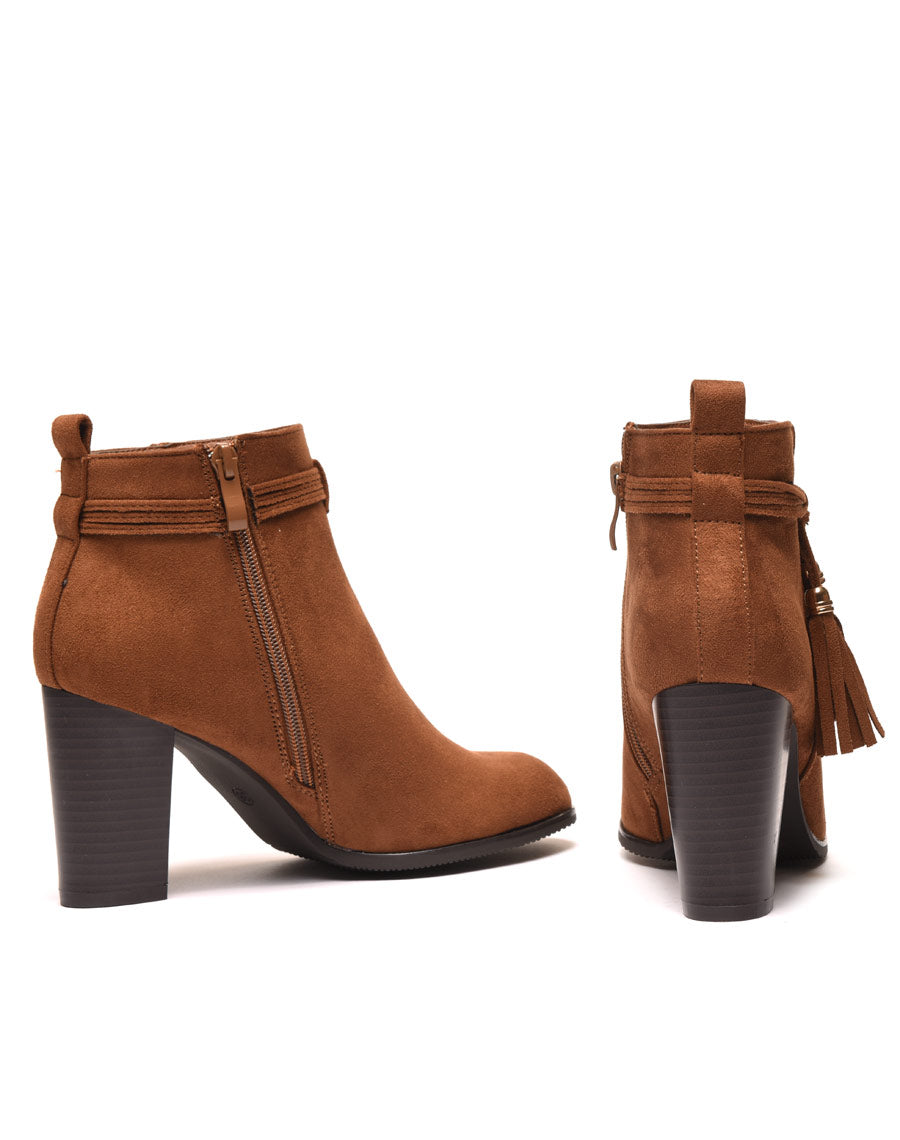 Bottines camel à talons & fines lanières