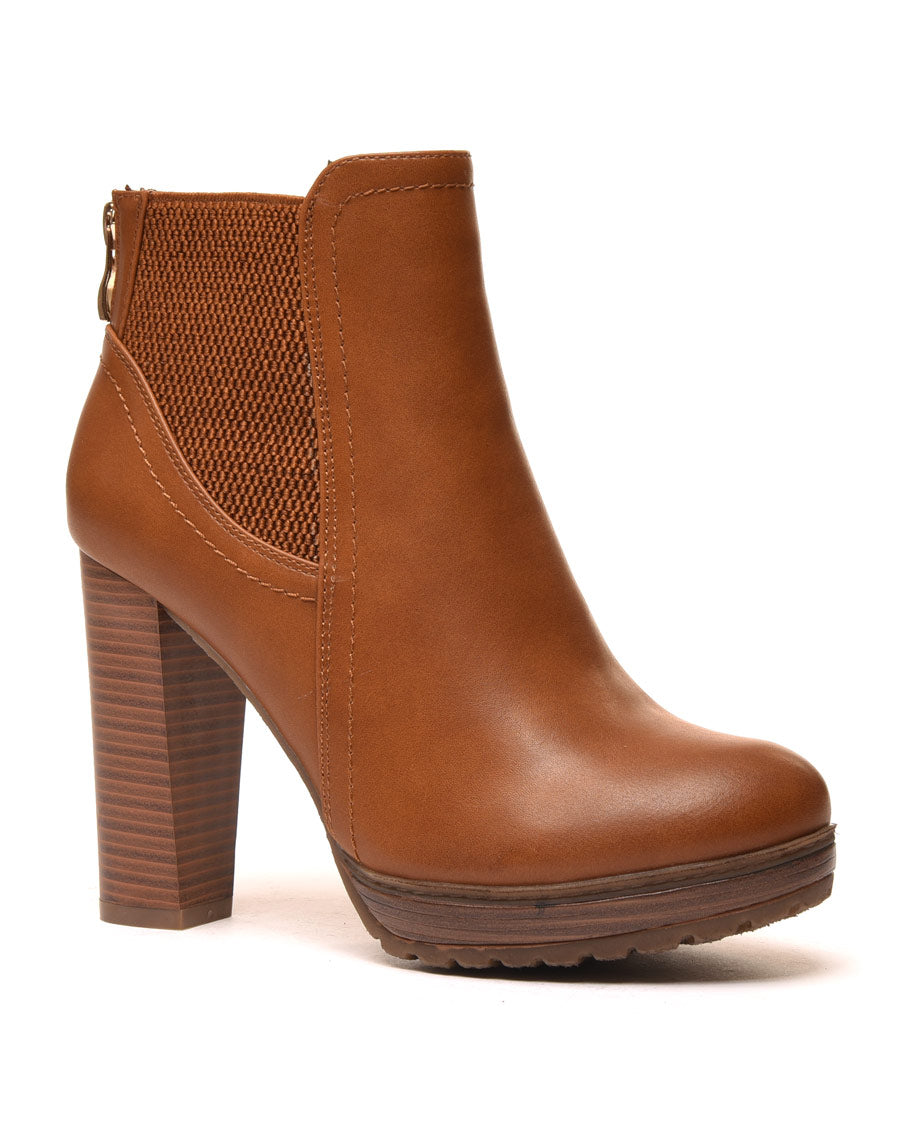 Bottines camelles à talons avec élastiques