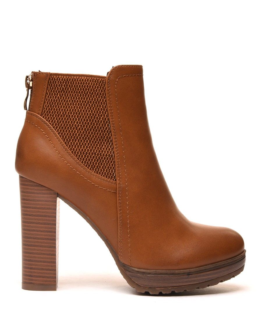 Bottines camelles à talons avec élastiques