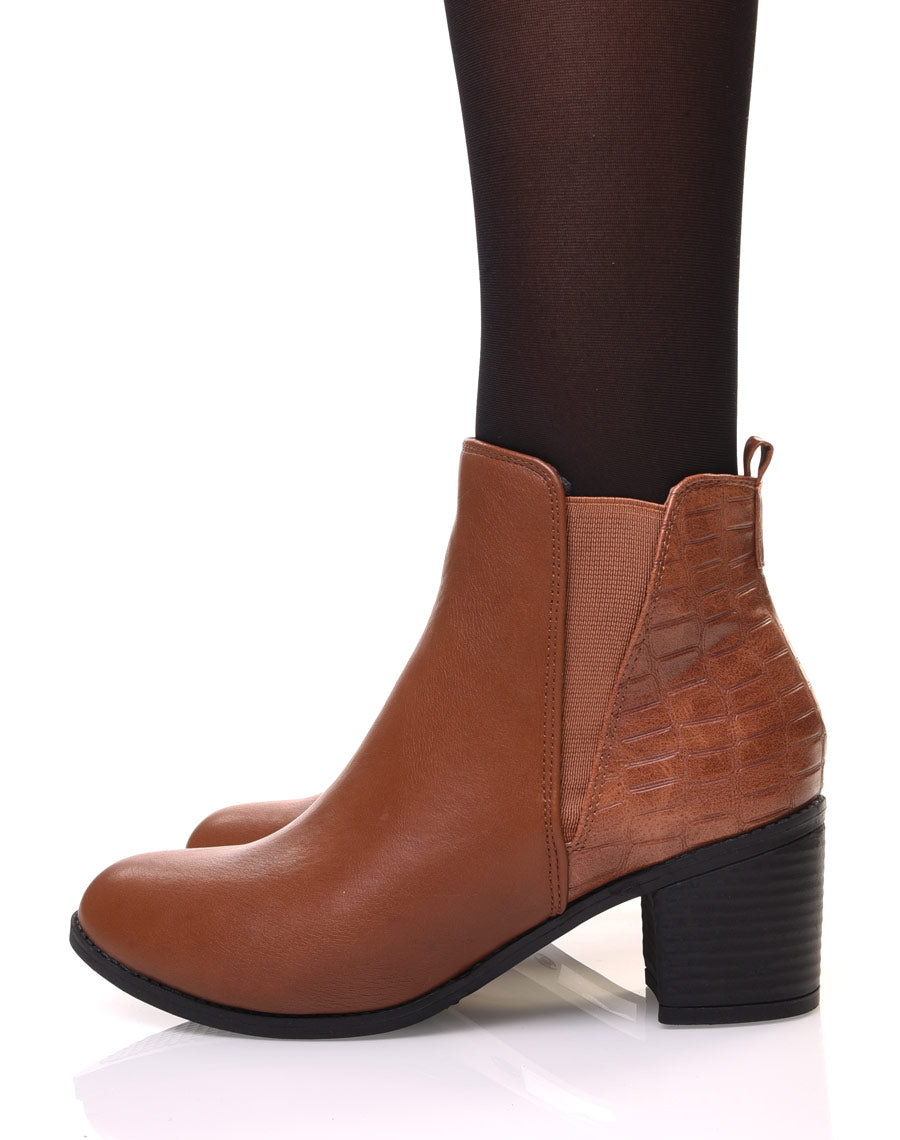 Bottines camelles à talons détail imprimé croco
