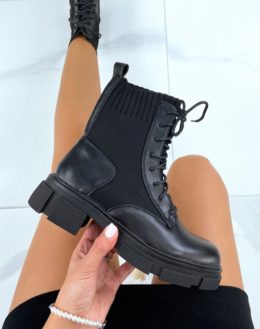 Bottines chaussette noires à lacet et semelle talonnée