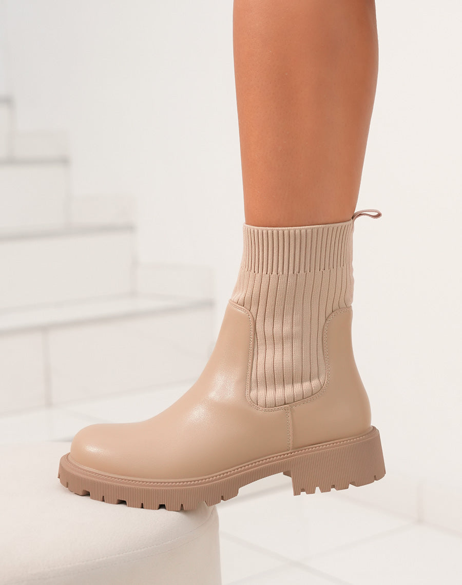 Bottines Chelsea beiges bicolores effet chaussette - Douceur et tendance à vos pieds