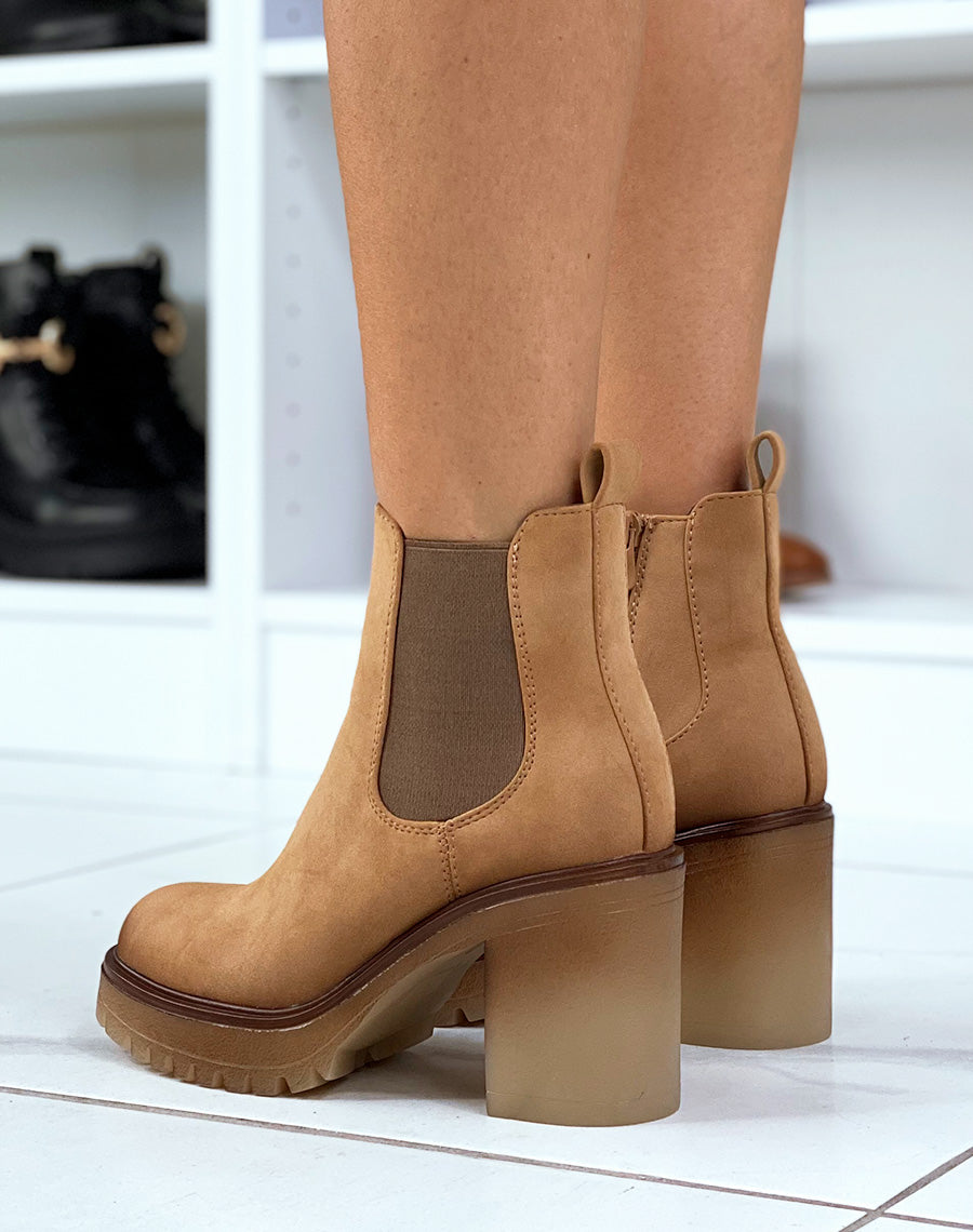 Bottines chelsea camel à talon haut et plateforme crantée