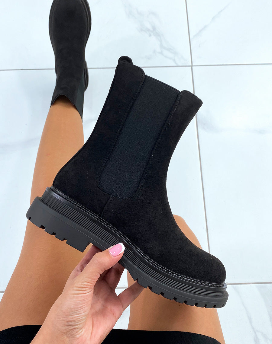 Bottines chelsea noires en suédine montantes