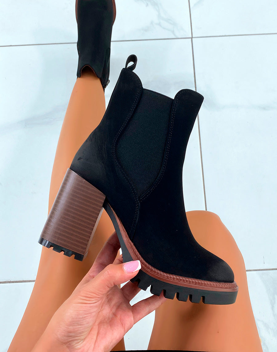 Bottines Chelsea noires en suédine à talon - Élégance intemporelle pour chaque femme