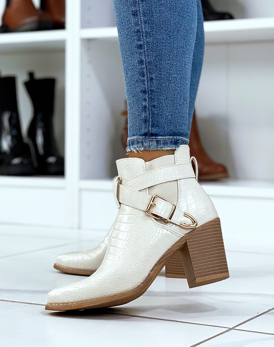 Bottines crème à talon effet croco