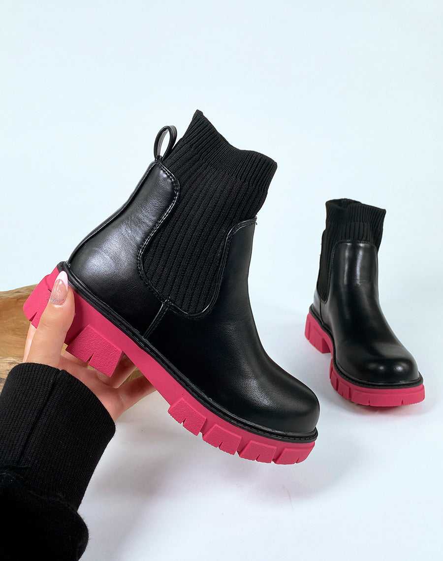 Bottines effet chaussette noires à semelle rose