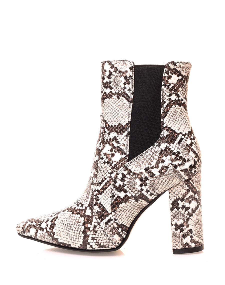 Bottines effet python à talons et bouts pointus