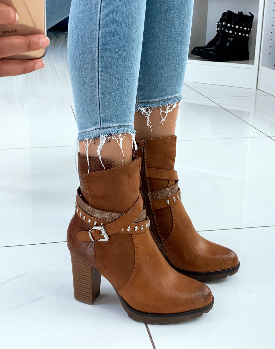 Bottines en bi-matières camel à talons et multiples lanières entrecroisées