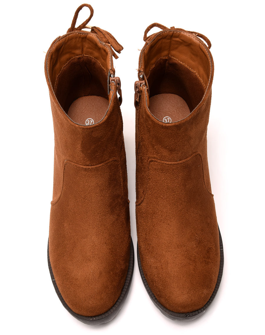 Bottines en suédine camel à semelles crantées