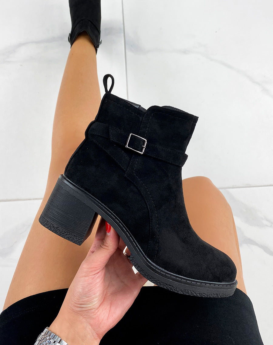 Bottines en suédine noires