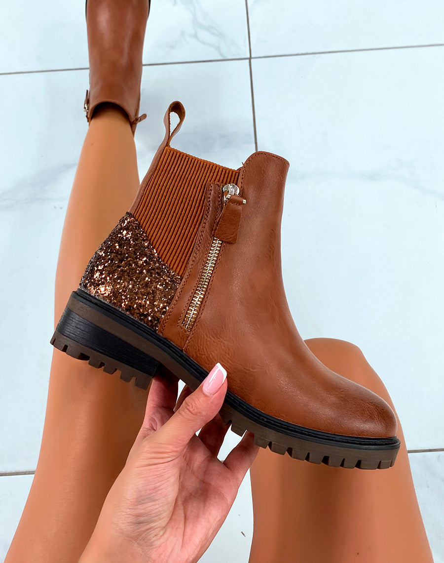 Bottines femme camel avec détail paillette