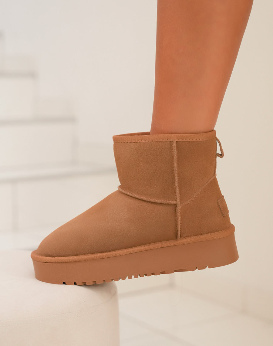Bottines femme camel en cuir mi-hautes à plateforme épaisse fourrées et tendance