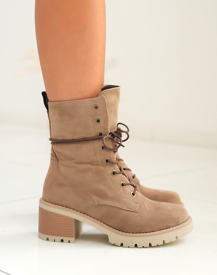 Bottines femme kaki montantes : suédine à l'honneur