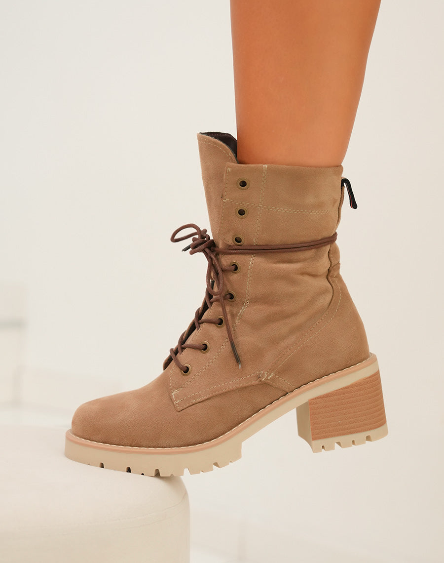 Bottines femme kaki montantes : suédine à l'honneur