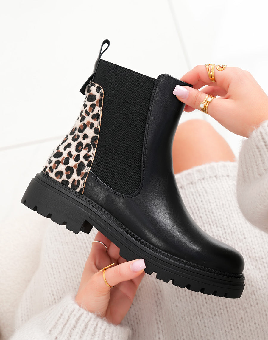 Bottines femme noires avec empiècement léopard et semelle crantée