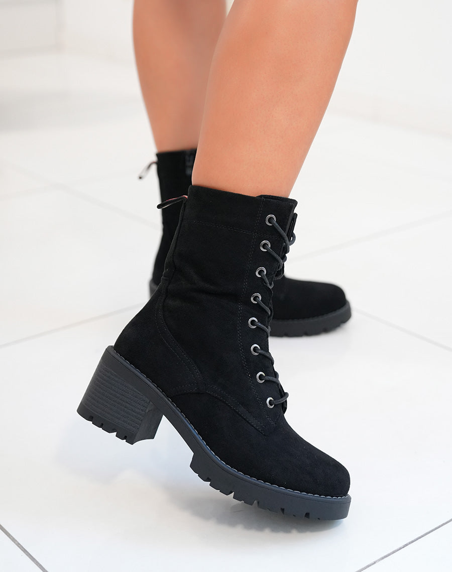 Bottines femme noires haut perchées en suédine
