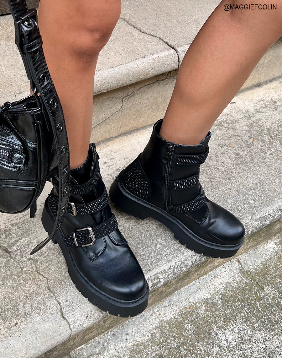Bottines Femme Noires à Semelle Géante et Sangles Strassées