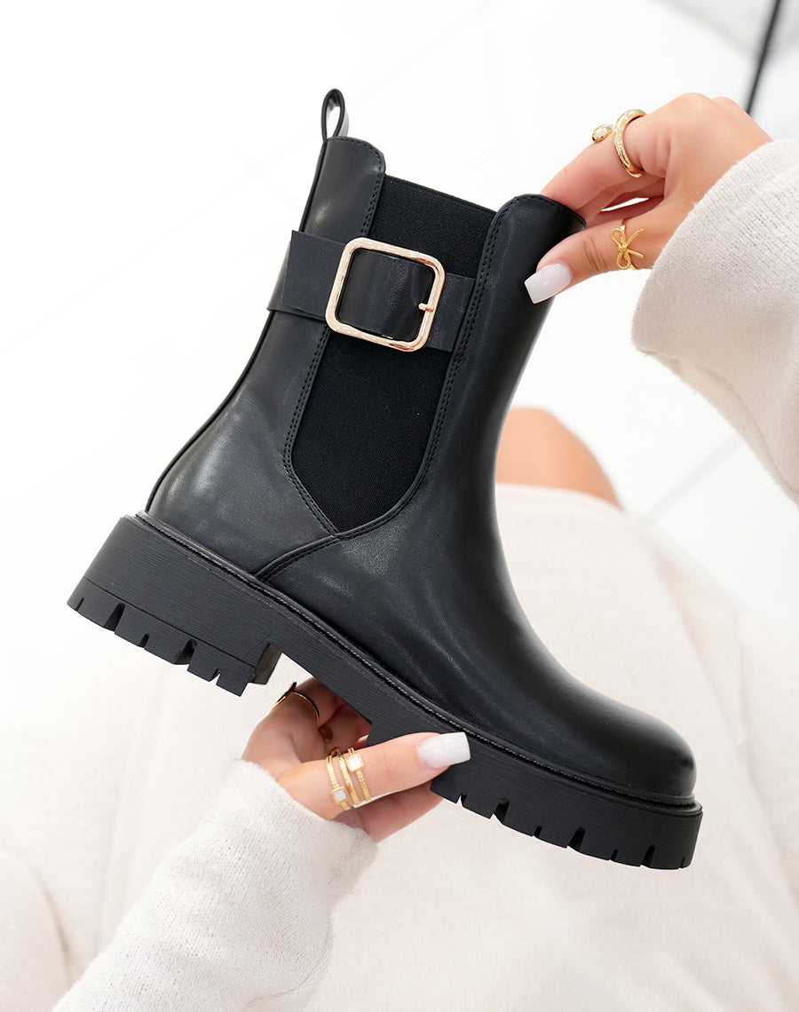 Bottines femme noires style Chelsea avec boucle dorée et semelle crantée