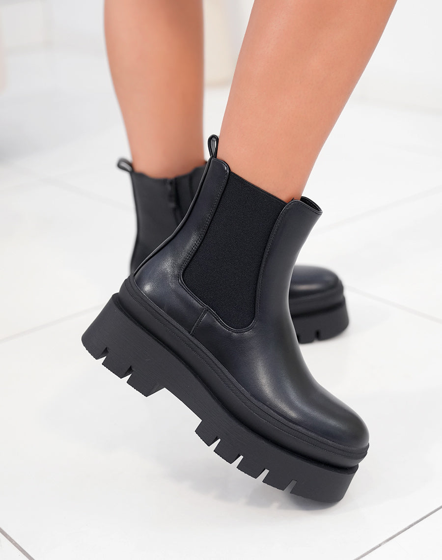 Bottines femme noires style Chelsea avec plateforme épaisse et semelle crantée
