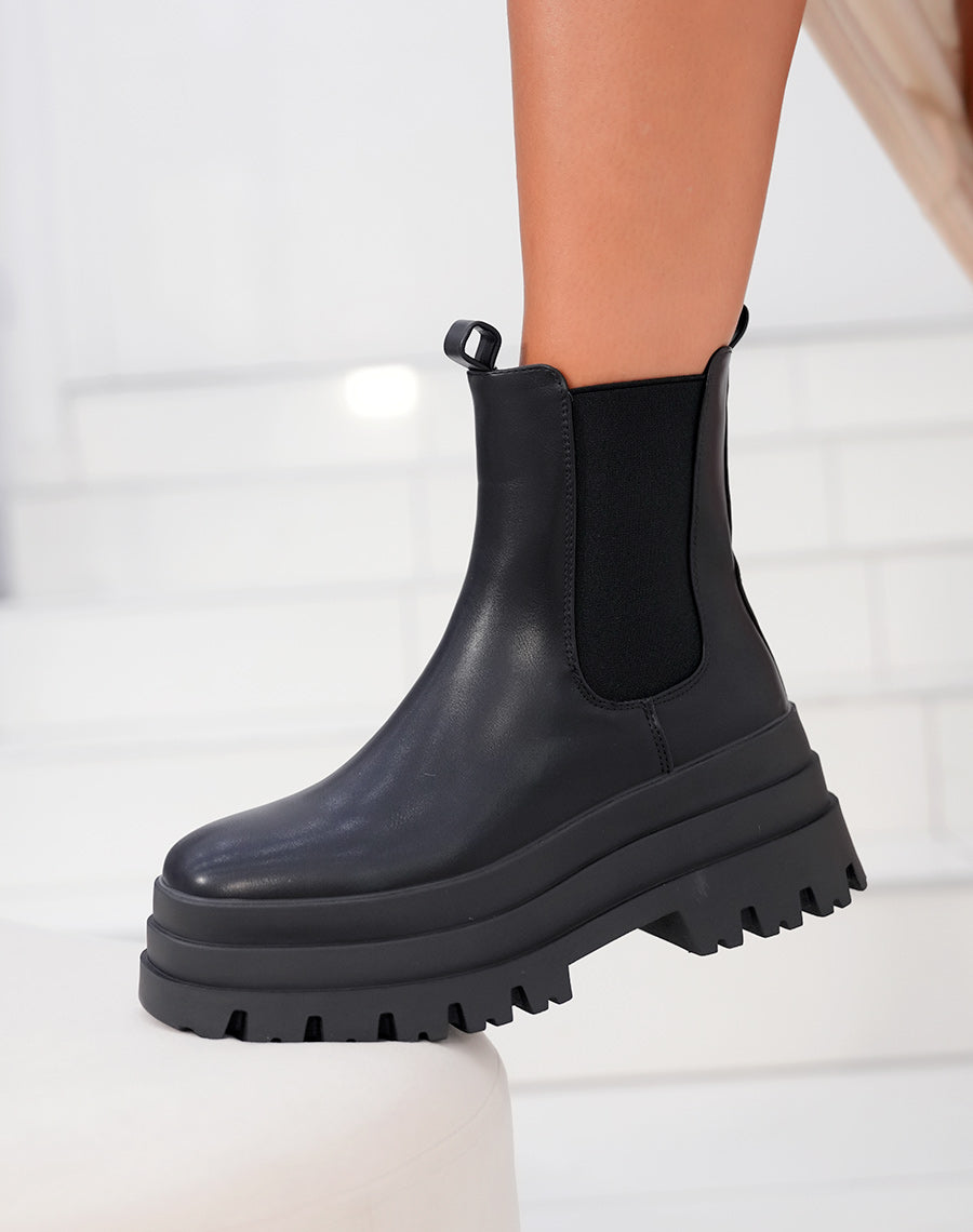 Bottines femme noires style Chelsea avec triple plateforme et semelle crantée