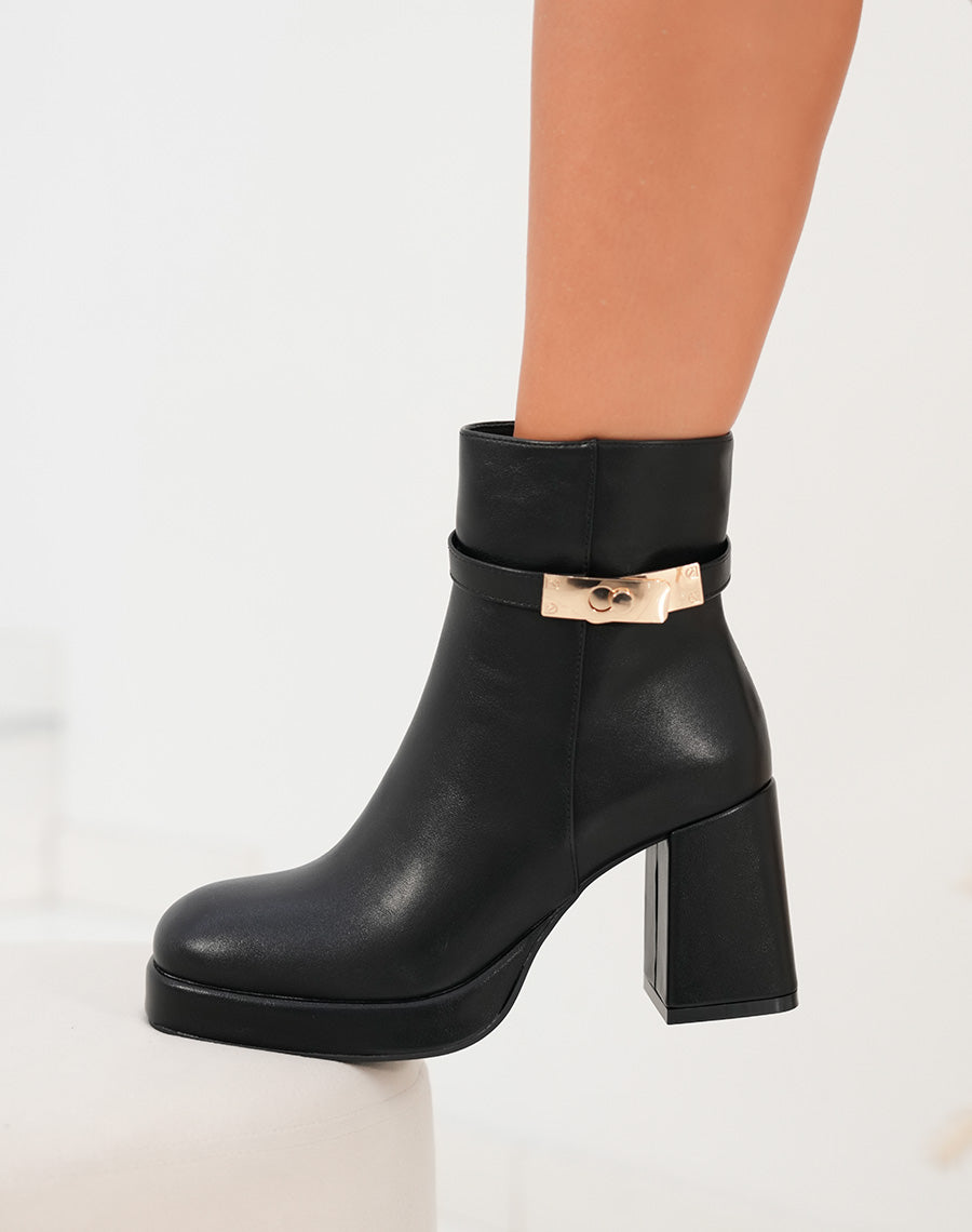 Bottines femme noires à talon haut carré avec plateforme et sangle dorée