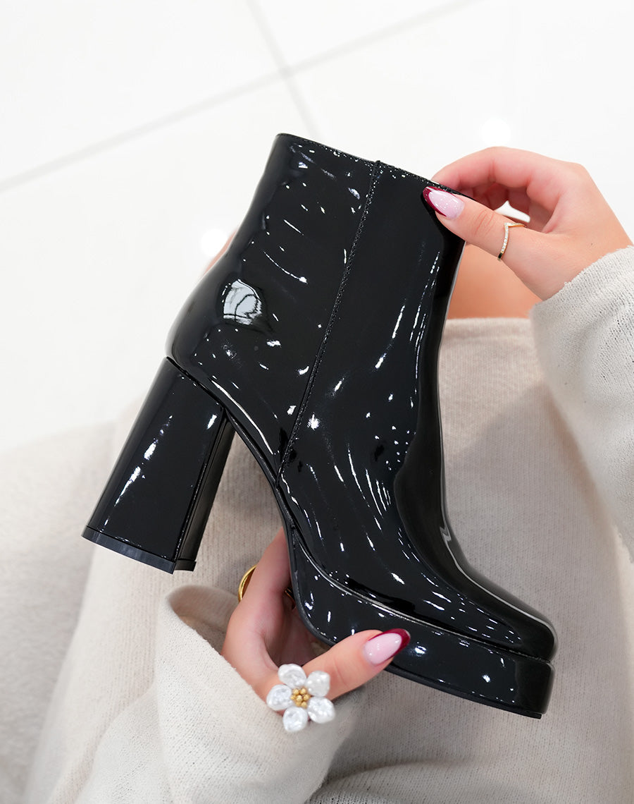 Bottines femme noires vernies avec talon haut et plateforme épaisse