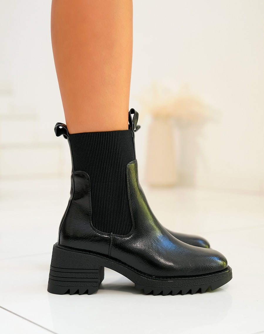 Bottines femme noires vernis effet chaussettes à semelle crantée