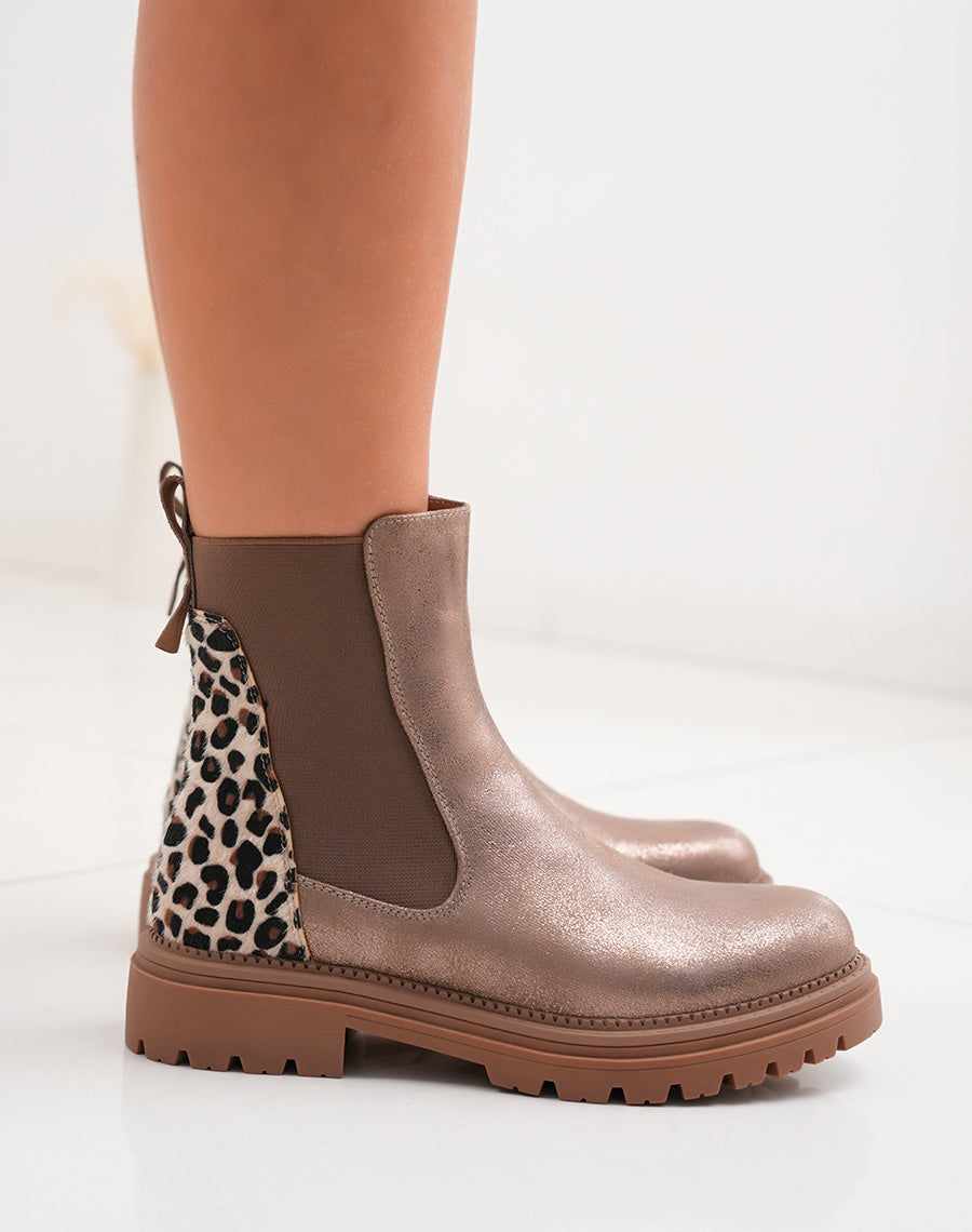 Bottines femme taupe avec empiècement léopard et semelle crantée