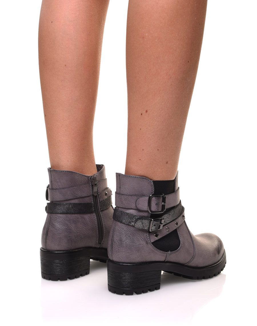 Bottines grises différentes lanières