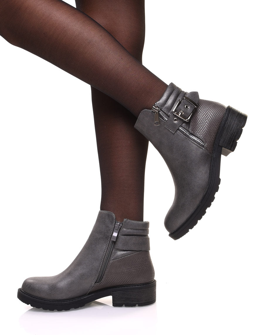 Bottines grises métallisées effet croco