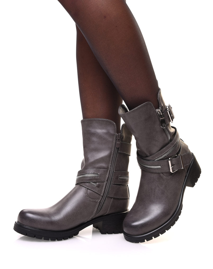 Bottines grises à sangles multiples & détails zippés