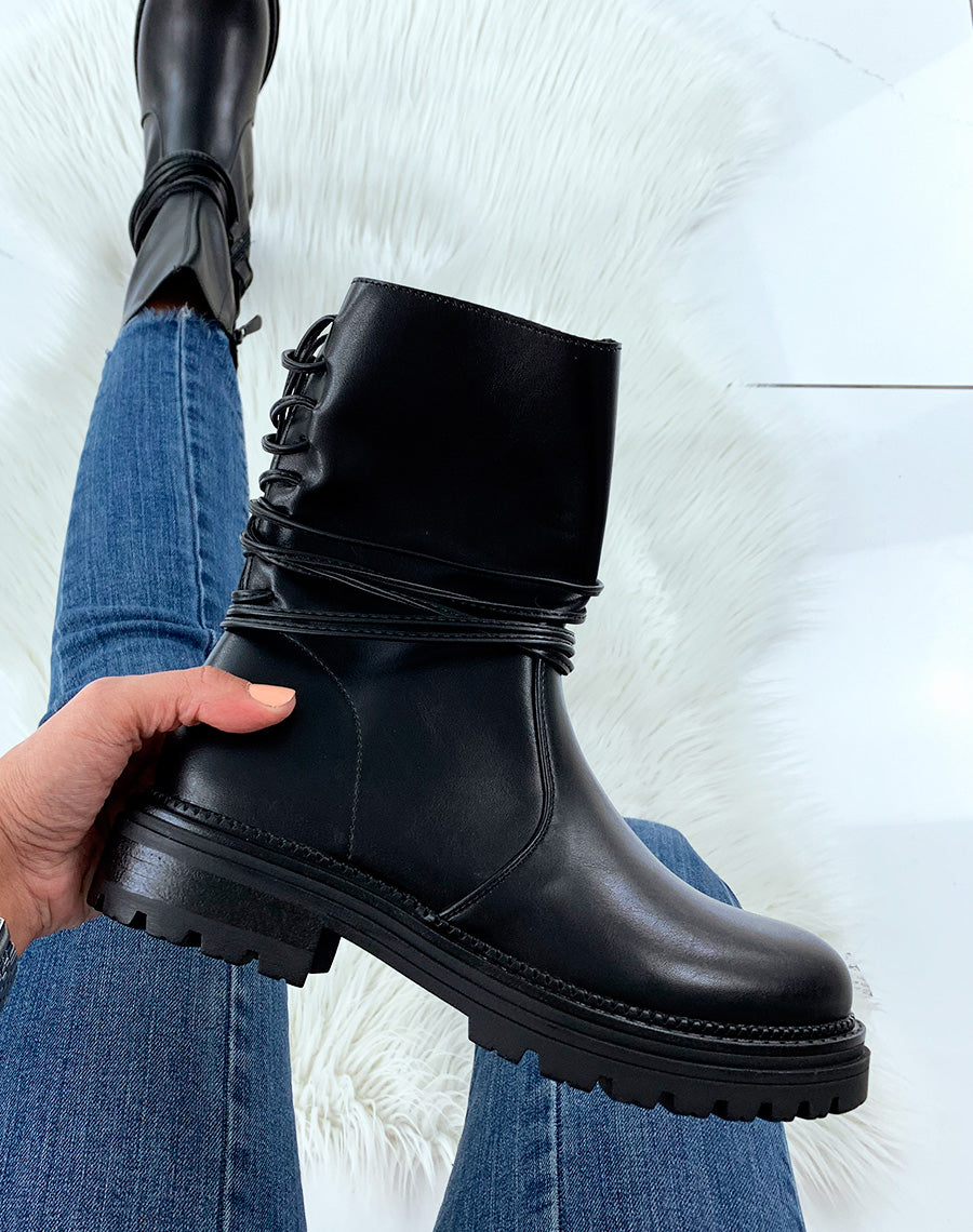 Bottines hautes à lacets entremêlés noires