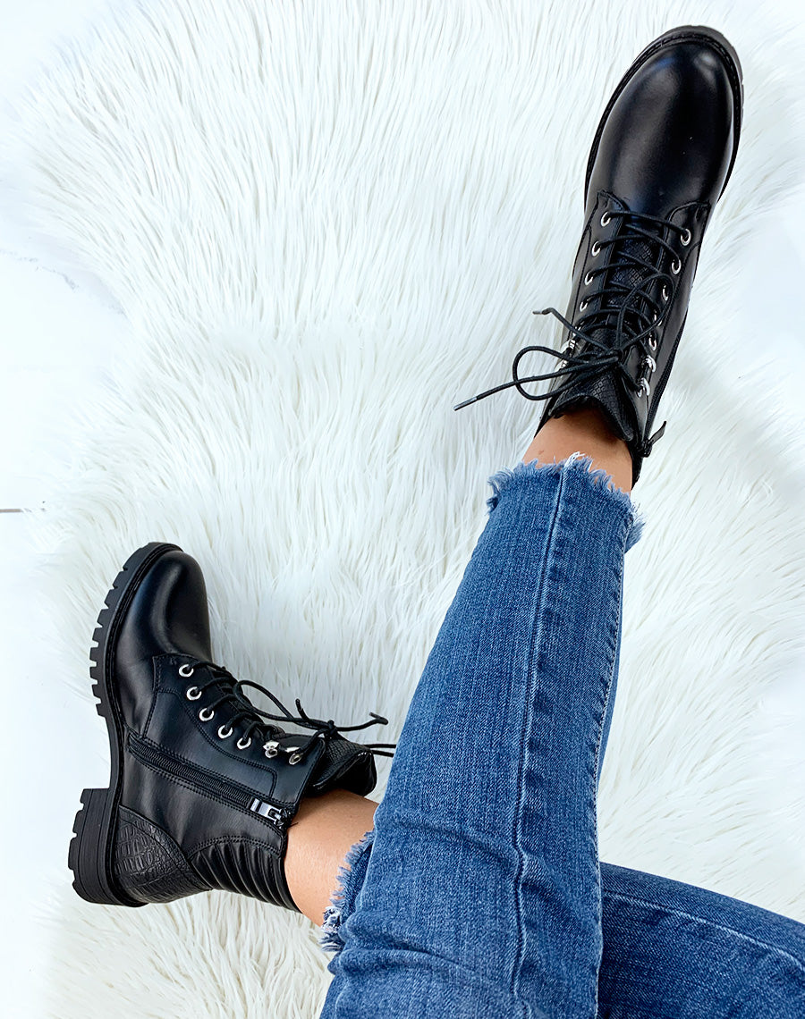 Bottines hautes noires à lacets