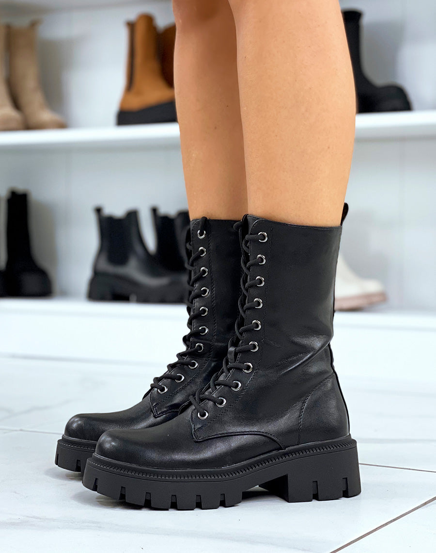 Bottines hautes noires à lacets