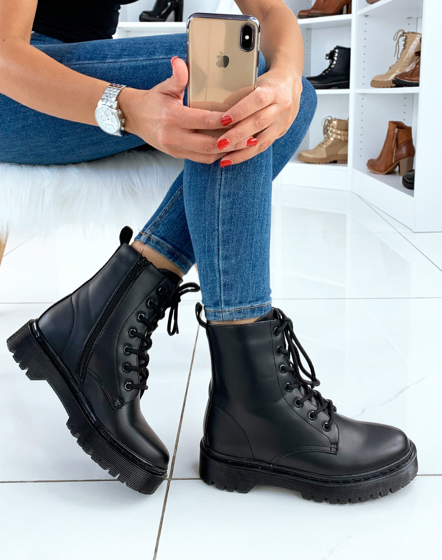 Bottines hautes noires mat